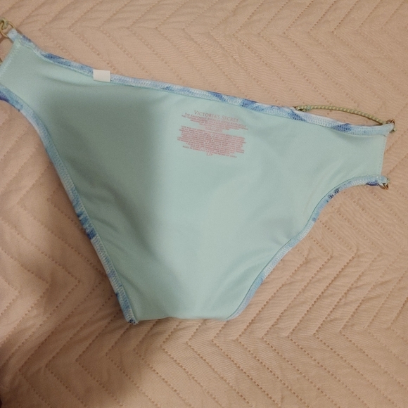 Knockout bikini 👙 - Picture 5 of 5